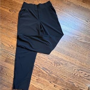 Brooklyn Athleta Ankle Pant